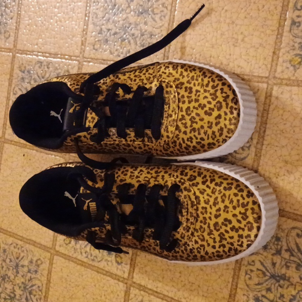 Womens Puma Sneakers